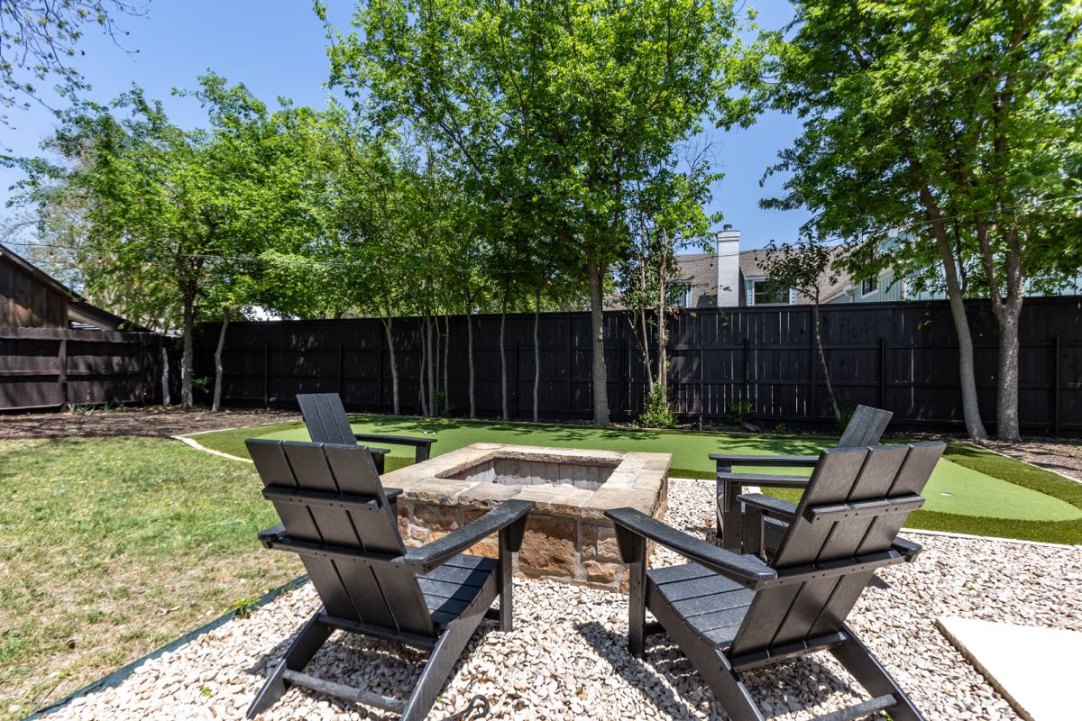 Harmony Backyard Patio Firepit